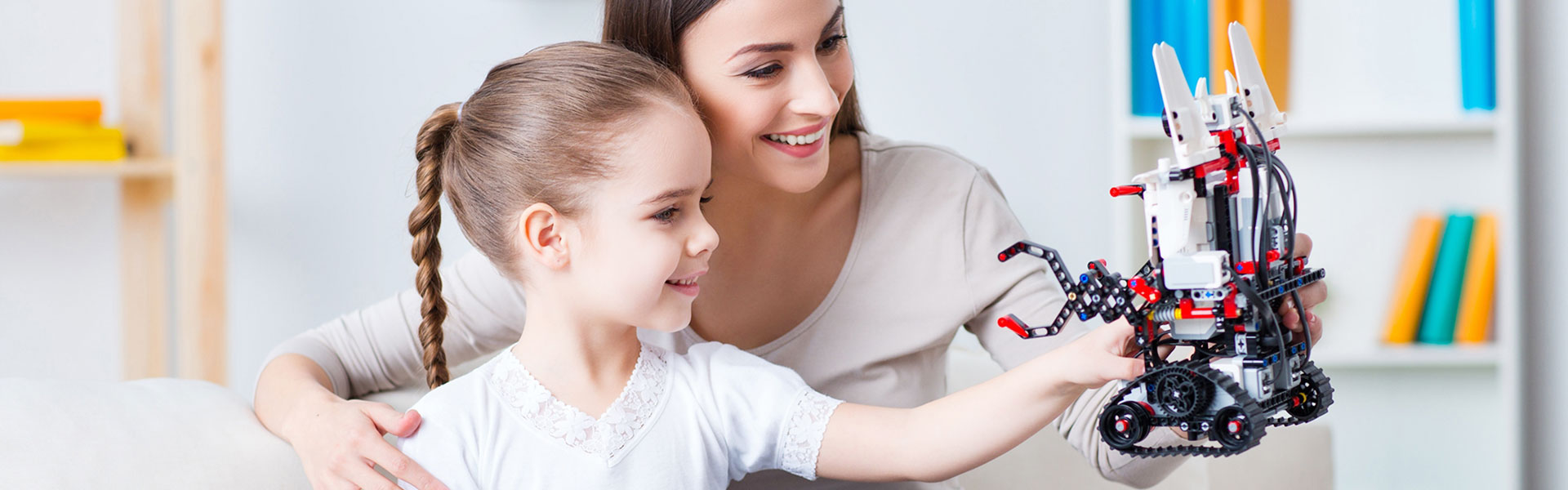 Çünkü BİZ Eğitimde Teknolojiye Önem Veriyoruz